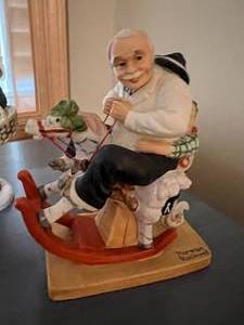 lot 7 image: Lot of 4 Norman Rockwell Figurines - Danbury Mint