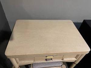 lot 21 image: Singer Slant O Matic Sewing Machine with Bench