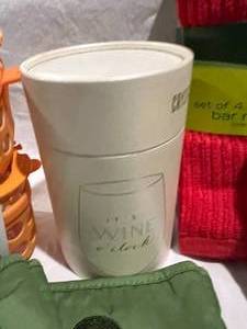 lot 50 image: New Kitchen Items