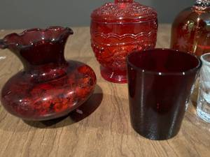lot 63 image: Decorative Items