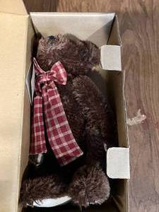 lot 72 image: Mohair Bear - Limited Edition Series