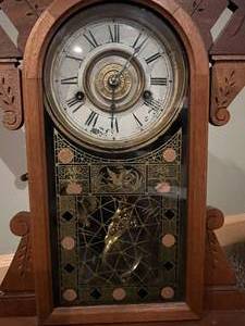 lot 84 image: Vintage Morning Clock