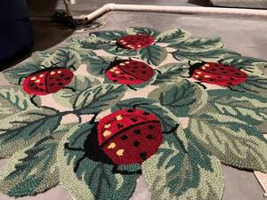 lot 104 image: Variety of Rugs