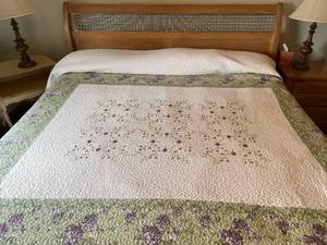 lot 108 image: King Bed & Nightstand