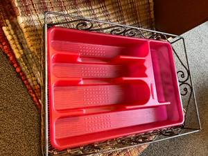 lot 140 image: Kitchen Items