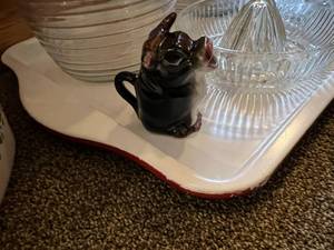 lot 142 image: Vintage Kitchen Items