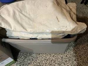 lot 162 image: Tarps & Moving Blanket & Painting Supplies