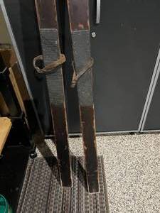lot 182 image: Pair of Old Wood Skis