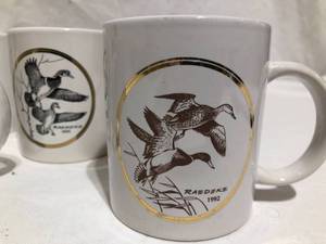 lot 148 image: Lot of 14 Duck Mugs - Including Jerry Raedeke