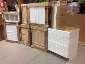 Lot of Mixed Assorted Kitchen Cabinets Customer Returns See Pictures