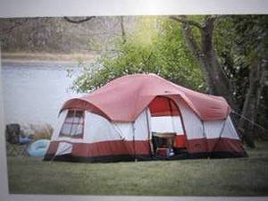 lot 13 image: new 18 foot x 10 foot 10-person dom...