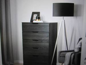 lot 31 image: south shore holland 5-drawer chest ...