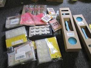 lot 81 image: box of fake finger nails, silicone ...