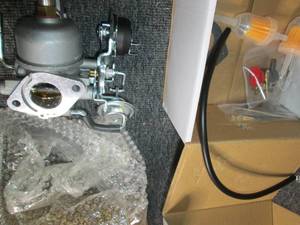 lot 101 image: carburator, key fobs , honda key sw...