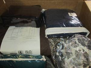 lot 108 image: box of furniture covers ...