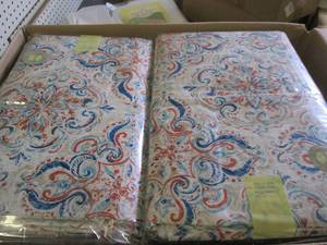 lot 127 image: box full of all the same tablecloth...