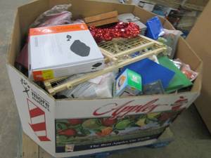 lot 137 image: gaylordpallet full of misc merchan...