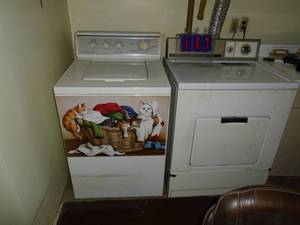 Older washer & dryer. Working condition. As shown.