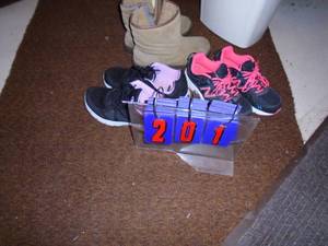 Qty of 3 pair womens shoes size 89. As shown.