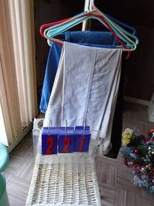 Womens pants size 16 34 waist. At least 1 new pair. As shown.
