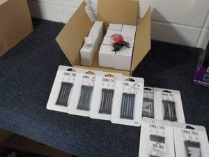 16 Wall Chargers, 8 Round Speakers,...