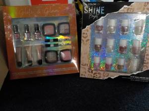 5 Glitz and Glam Gift Sets and 5 Co...