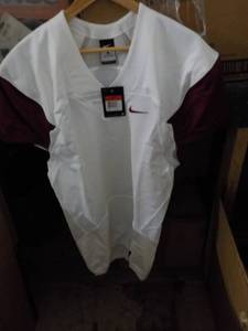 7 Nike Mens White with Marron Slee...