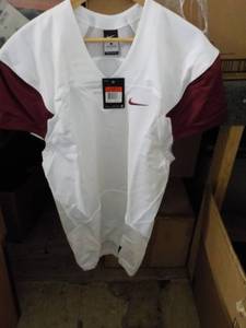 7 Nike Mens White with Marron Slee...