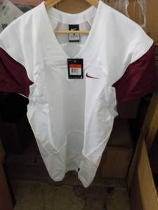 7 Nike Mens White with Marron Slee...