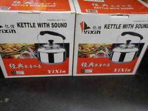 2 Stainless Steel Yixon Kettles wit...