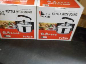 2 Stainless Steel Yixon Kettles wit...