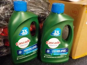 2 Bottles Cascade 2X Dishwasher Det...