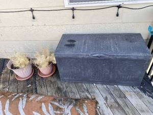 Outdoor Rug, Planters, & Patio Box