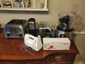 Collection of Kitchen Gadgets