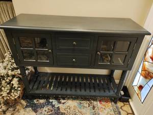 Entry Cabinet