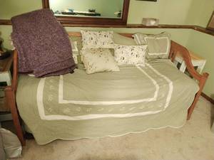 Trundle Day Bed