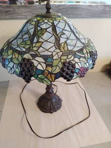 Tiffany Style Stained Glass Lamp