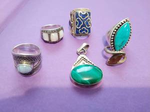 Collection of Rings & Pendant with Semi-Precious Stones