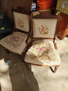 2 Vintage Chairs
