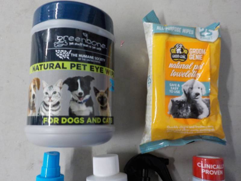 lot 59 image: Pet Products...