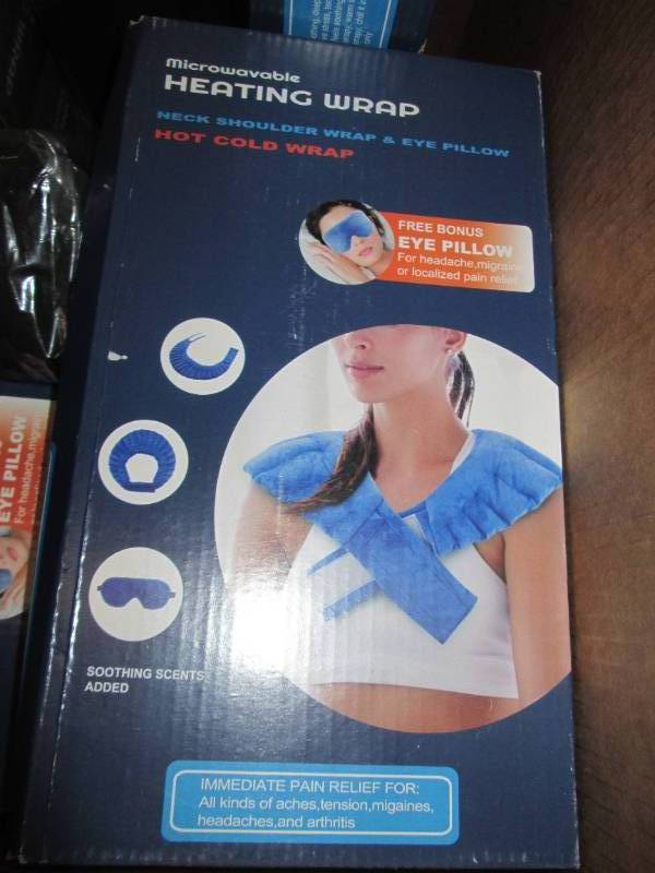 lot 29 image: box of 8 microwavable heating wraps...