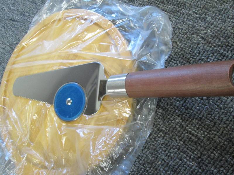 lot 279 image: wood pizza tray and spatula with bu...