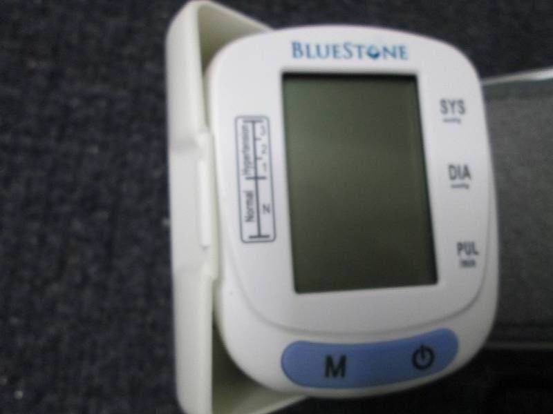 lot 17 image: Bluestone Automatic Wrist Blood Pre...