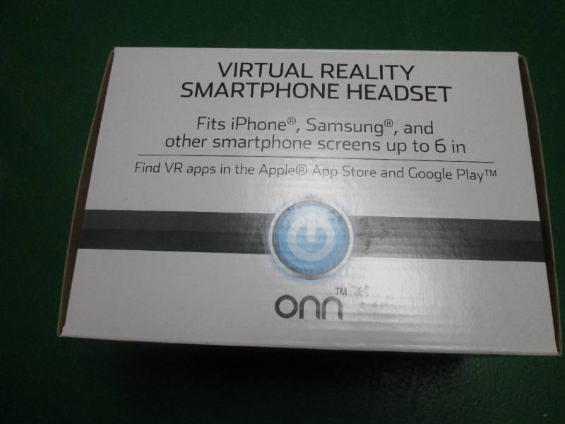 lot 20 image: Onn virtual reality smartphone headset