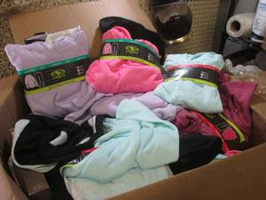(RM2) Big Box Full of Girls 2pc Act...