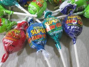 (B-2) 36 Assorted Super Blow Popps ...