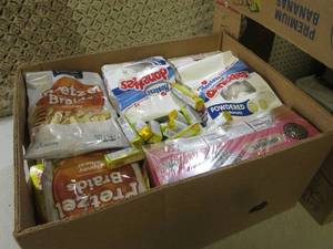 (EC2) Box Full of Assorted Snacks C...