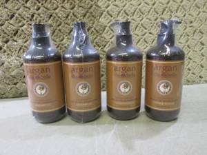 (EC1) Shampoo & Conditioner 2 Bottl...