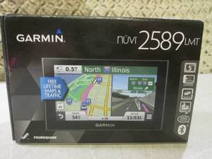 (EC1) Garmin Nuvi 2589 LTM Bluetoot...
