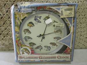 (F-0) Splashing Gamefish Clock...
